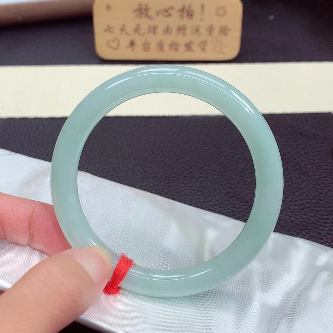 翡翠手镯未镶嵌1205