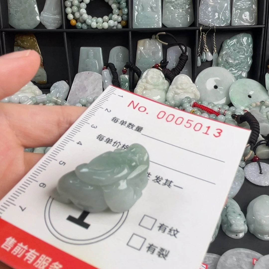 特***甜吊坠(不含链)未镶嵌翡翠