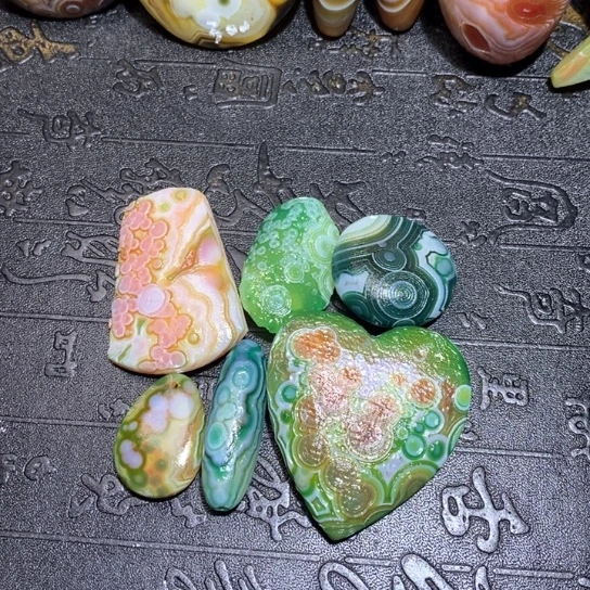 石英质玉珠宝半成品未镶嵌微***雨