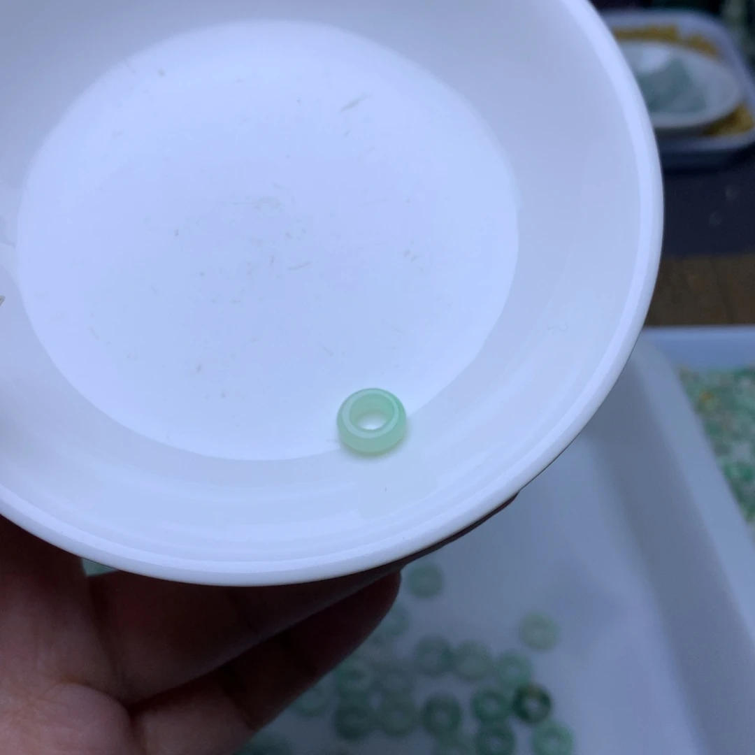 月***弯翡翠散珠翡翠冰三彩