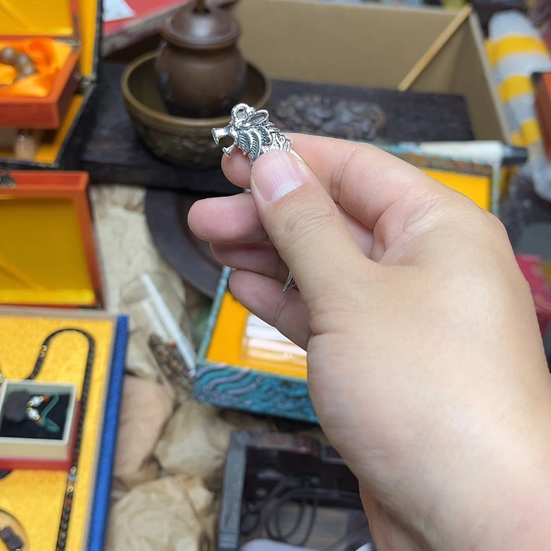 大叶紫檀（黑酸枝木类）