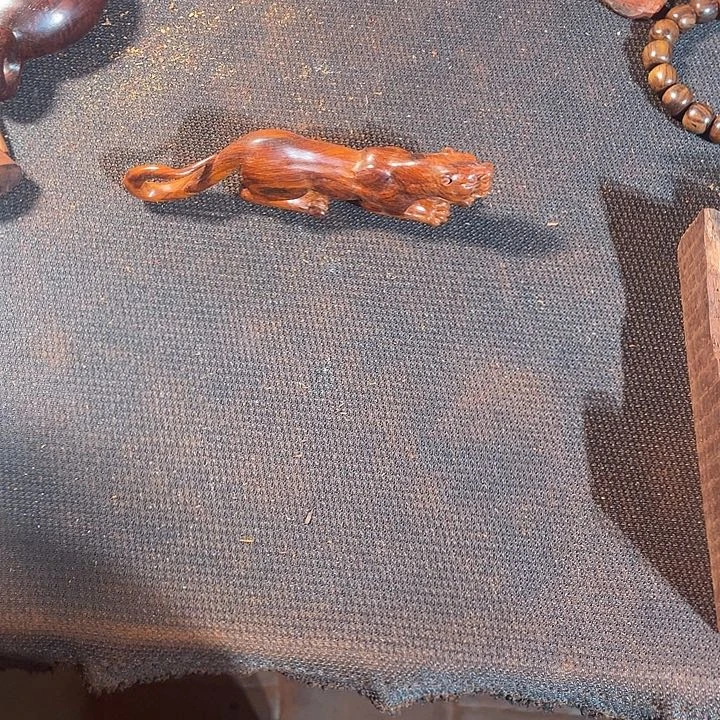 东***成檀香紫檀（小叶紫檀）