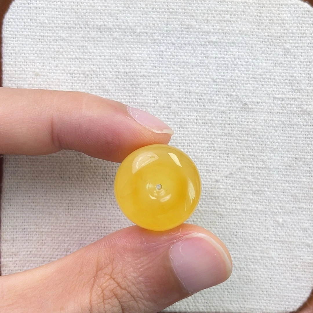 裸石琥珀未镶嵌墩子