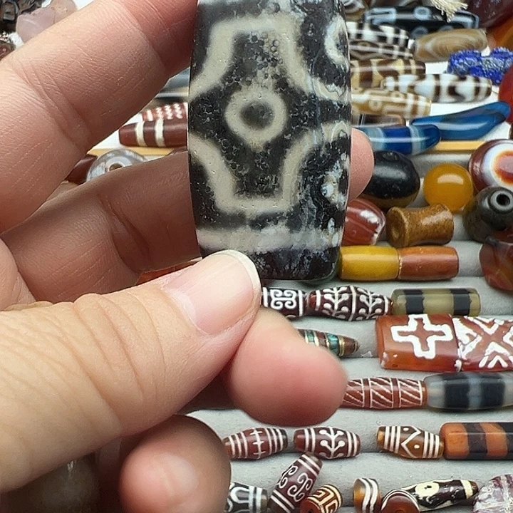 小***9玛瑙/玉髓未镶嵌颈饰