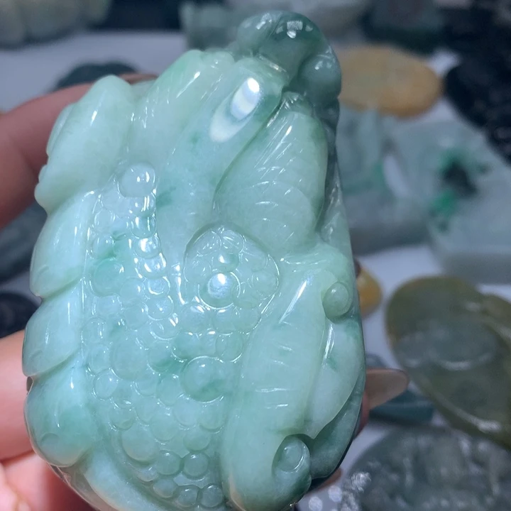 翡翠未镶嵌颈饰保真天然A货翡翠