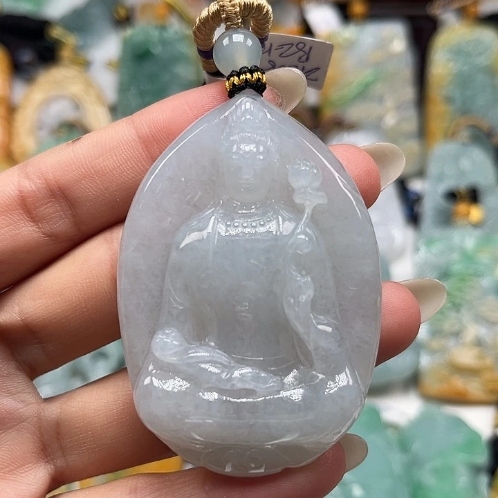 翡翠未镶嵌颈饰大势至