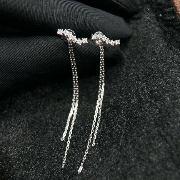 【广潮金钻】金750钻石耳钉耳吊 一款双戴