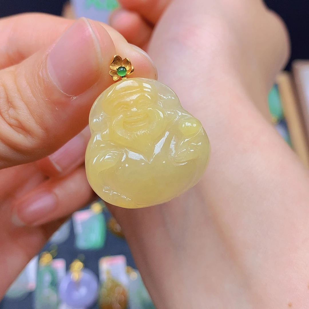 翡翠18K金镶嵌颈饰翡翠