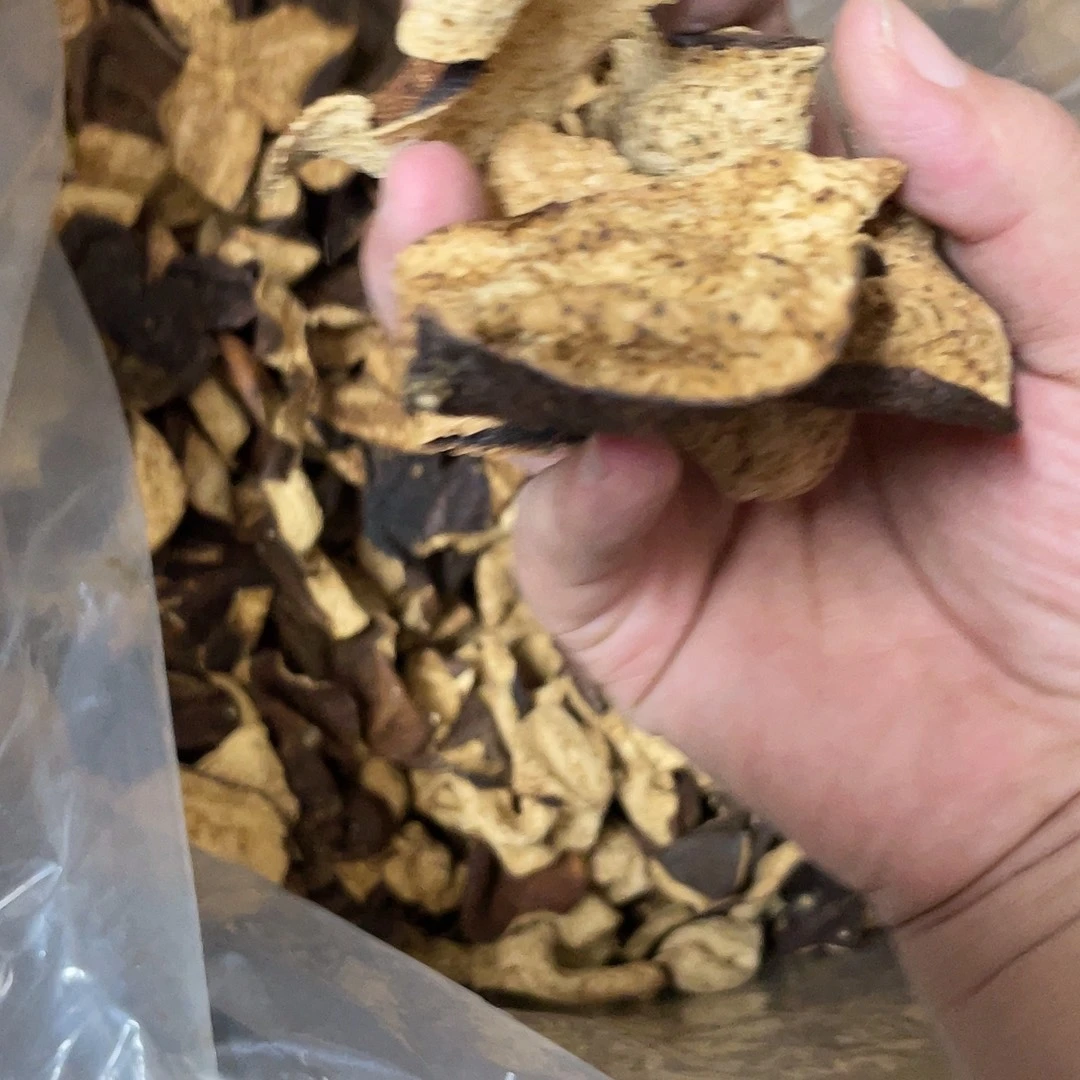 玲***贝搪瓷杯子里还有很多东西