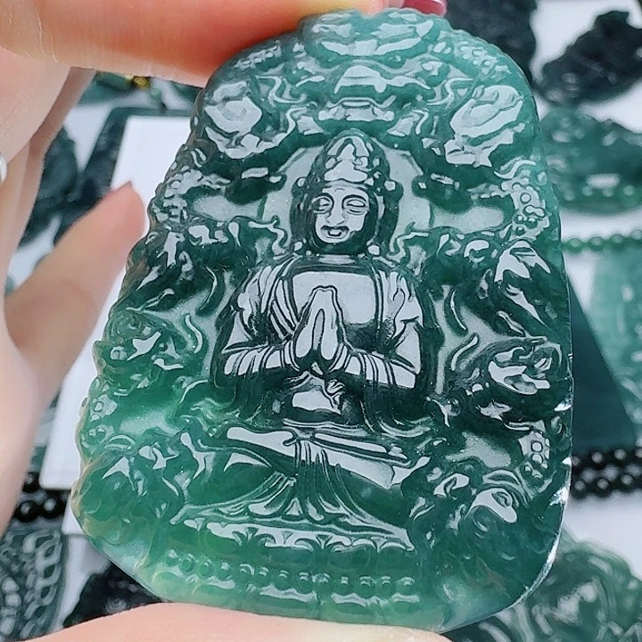 颈饰未镶嵌翡翠天然的A货翡翠多样性发其一