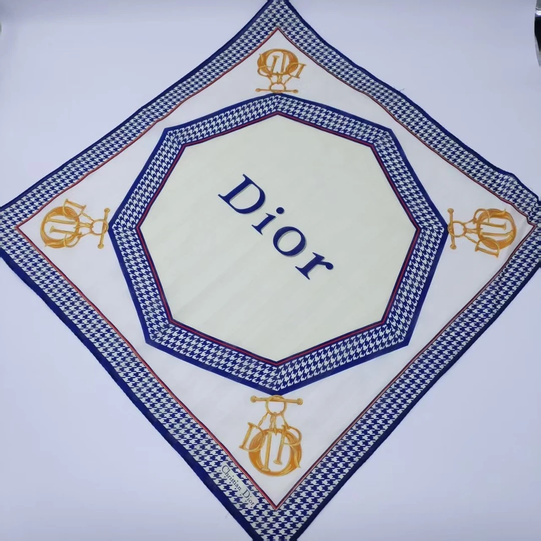 95新 DIOR/迪奥  海囤/迪奥/丝巾/yy13726