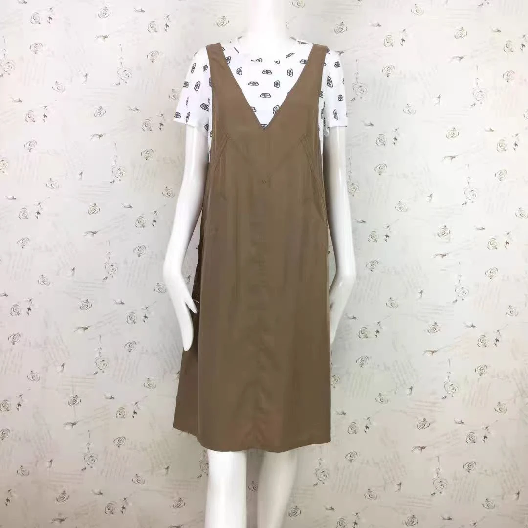 C42【专属】简约圆领减龄舒适气质连衣裙RS-SFED24BL567