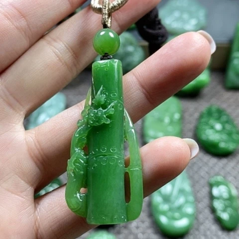 【闪购商品】颈饰未镶嵌和田玉