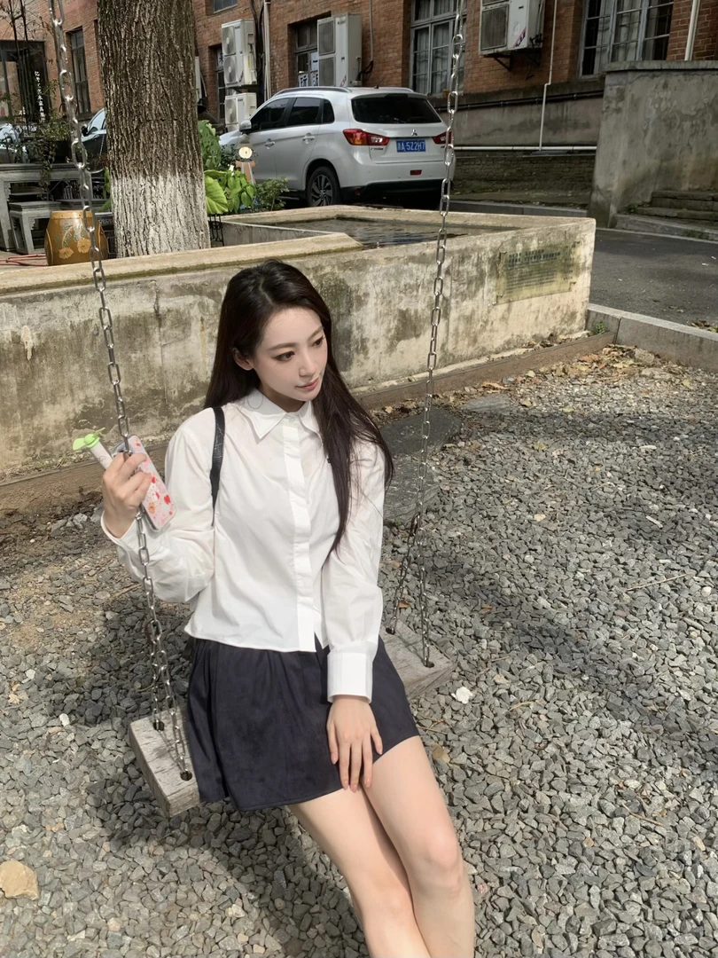 OneWish 2025秋季新款 “灵感缪斯”miu系下摆可塑形衬衫