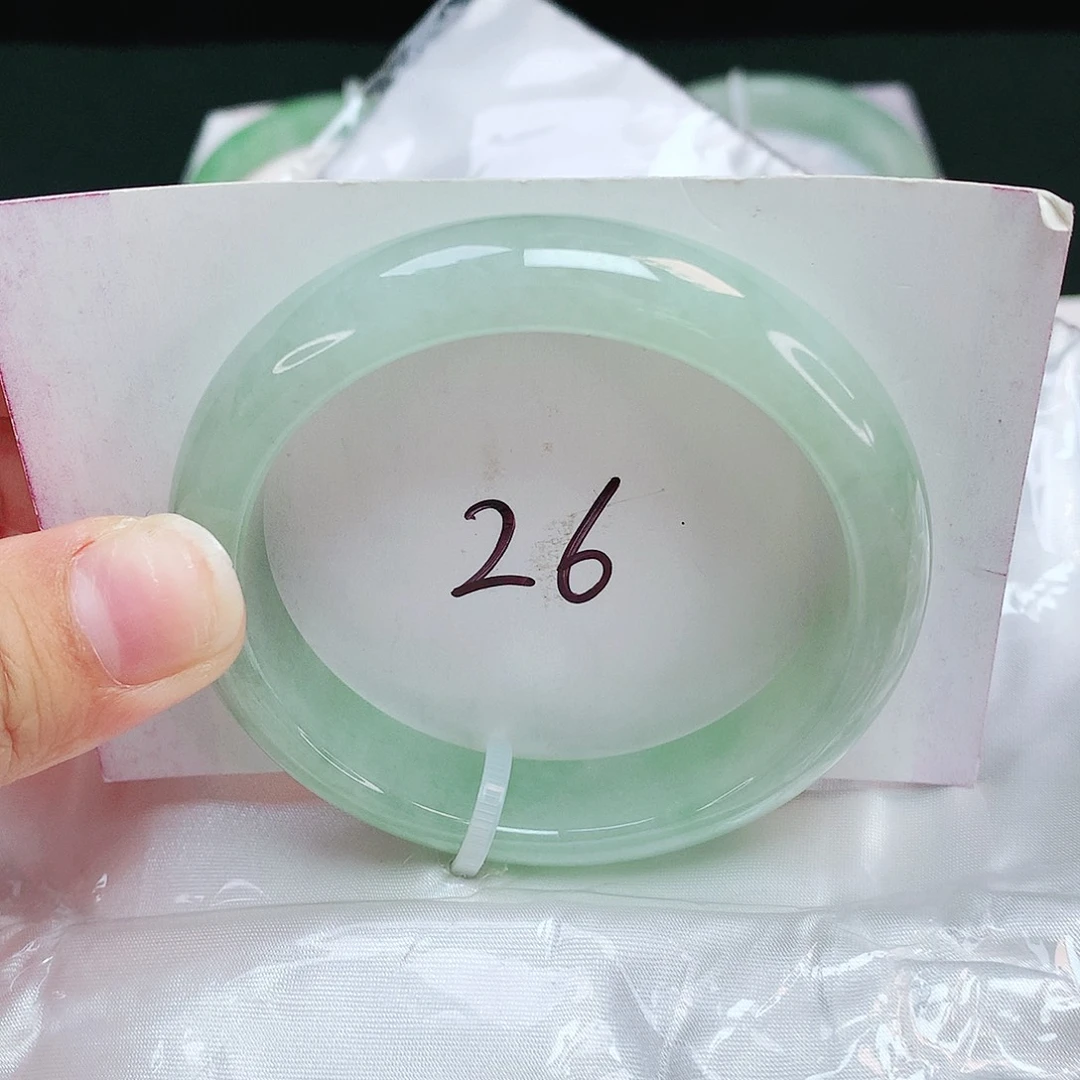 翡翠未镶嵌手镯正圈53.6