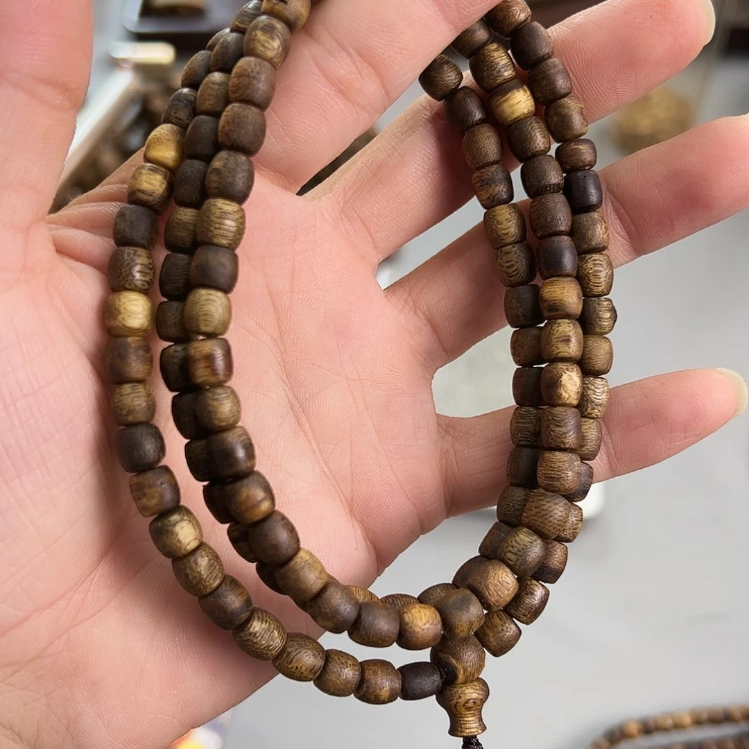 沉香沉香香囊海南绿棋0.7mm鼓珠多圈118颗，多样性发一