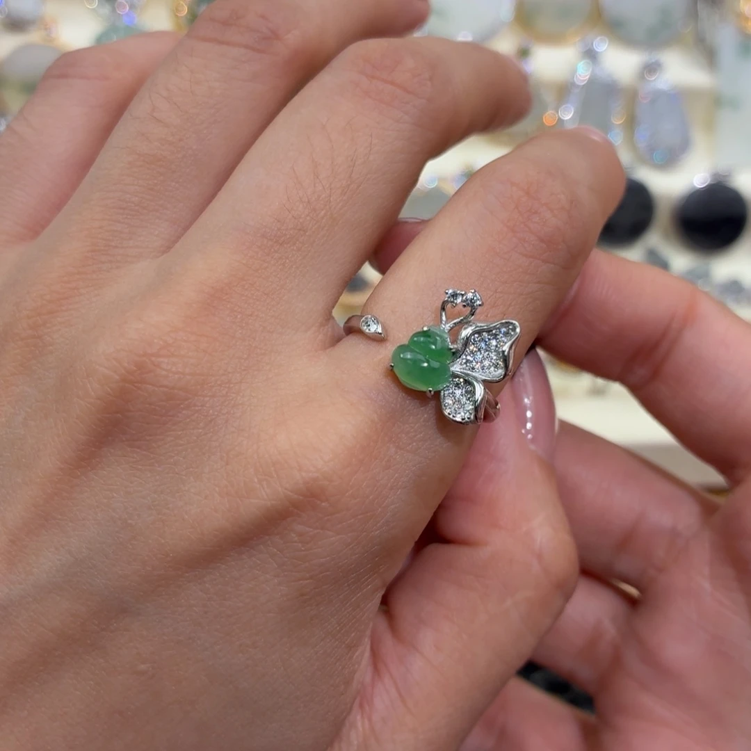 翡翠银S925镶嵌颈饰戒指