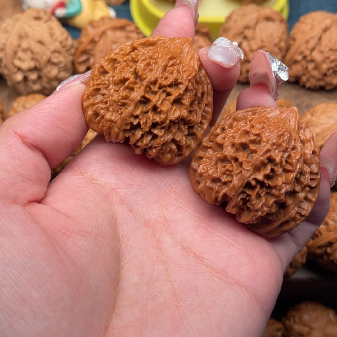 文玩核桃把件全品精配满天星，40