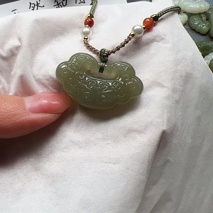 和田玉未镶嵌颈饰9