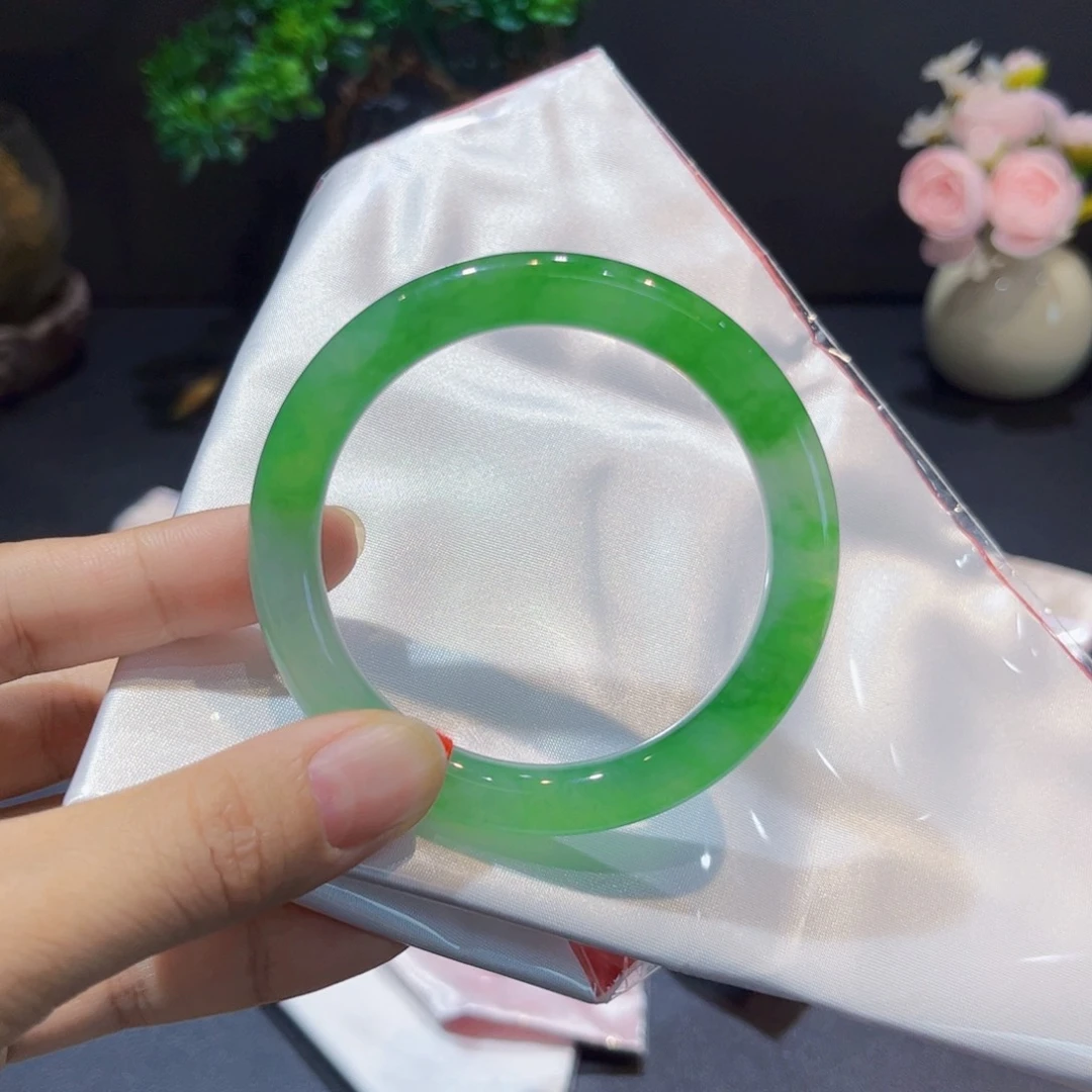 未镶嵌手镯翡翠53