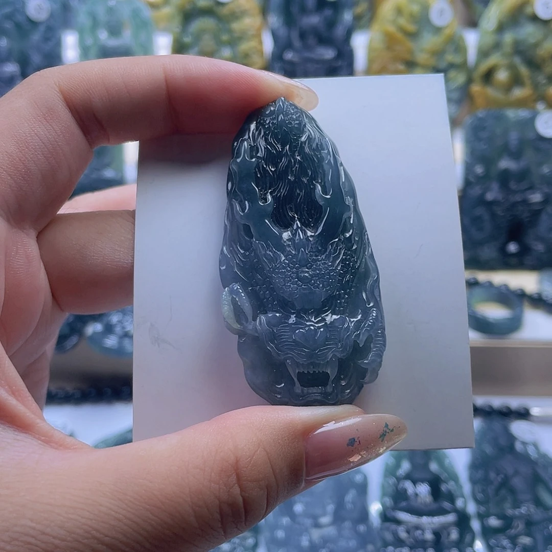 翡翠未镶嵌颈饰翡翠未镶嵌