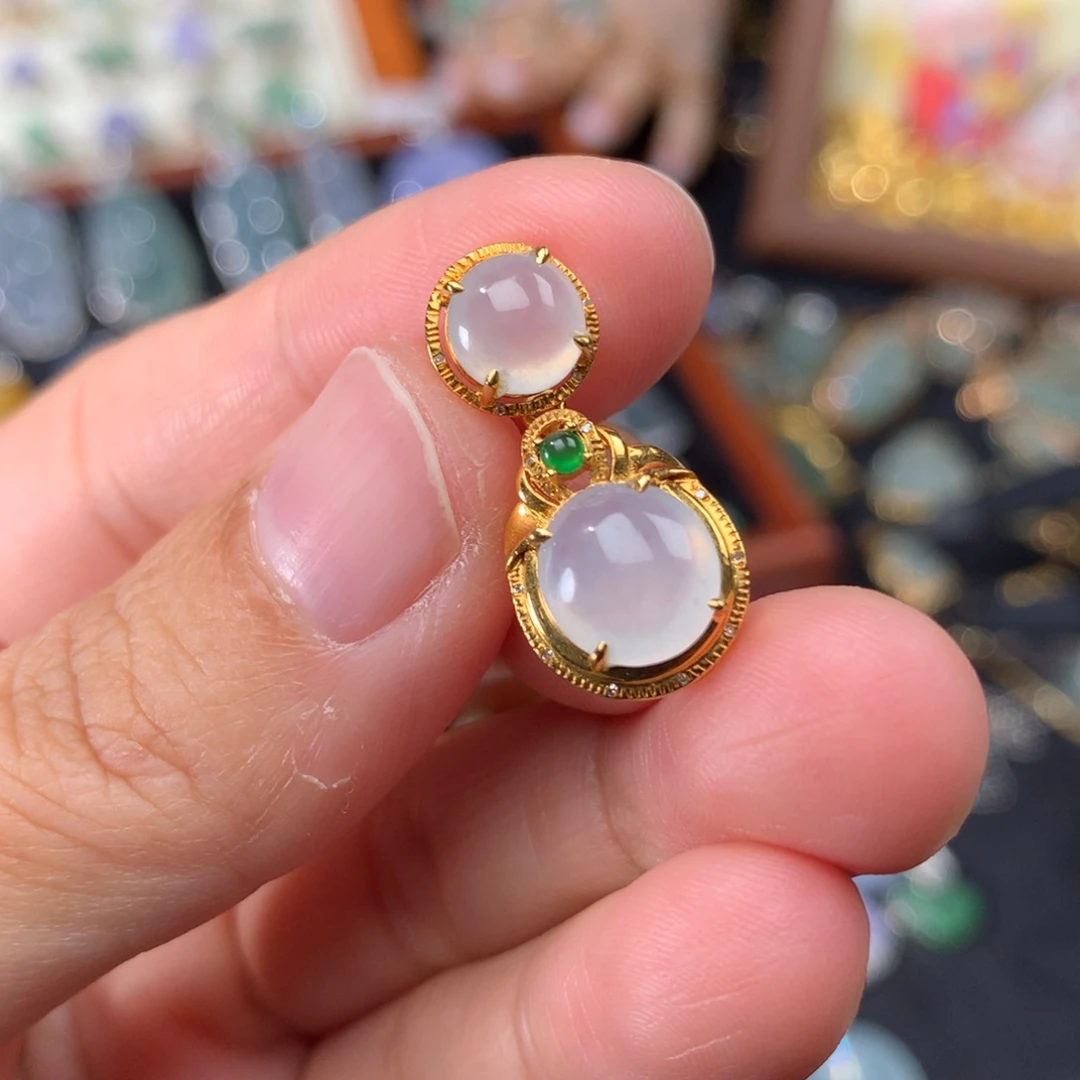 吊坠(不含链)18K金镶嵌翡翠