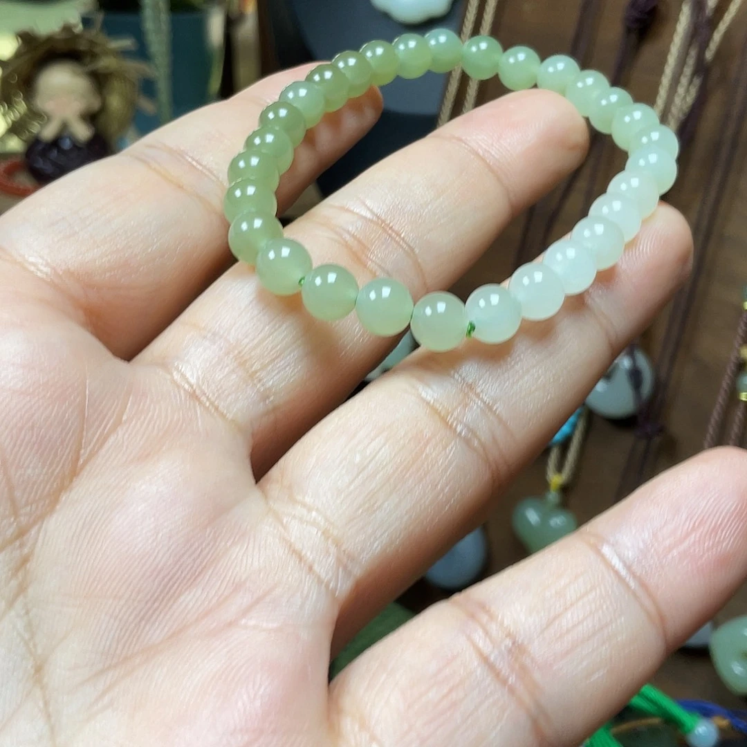 和田玉未镶嵌手串