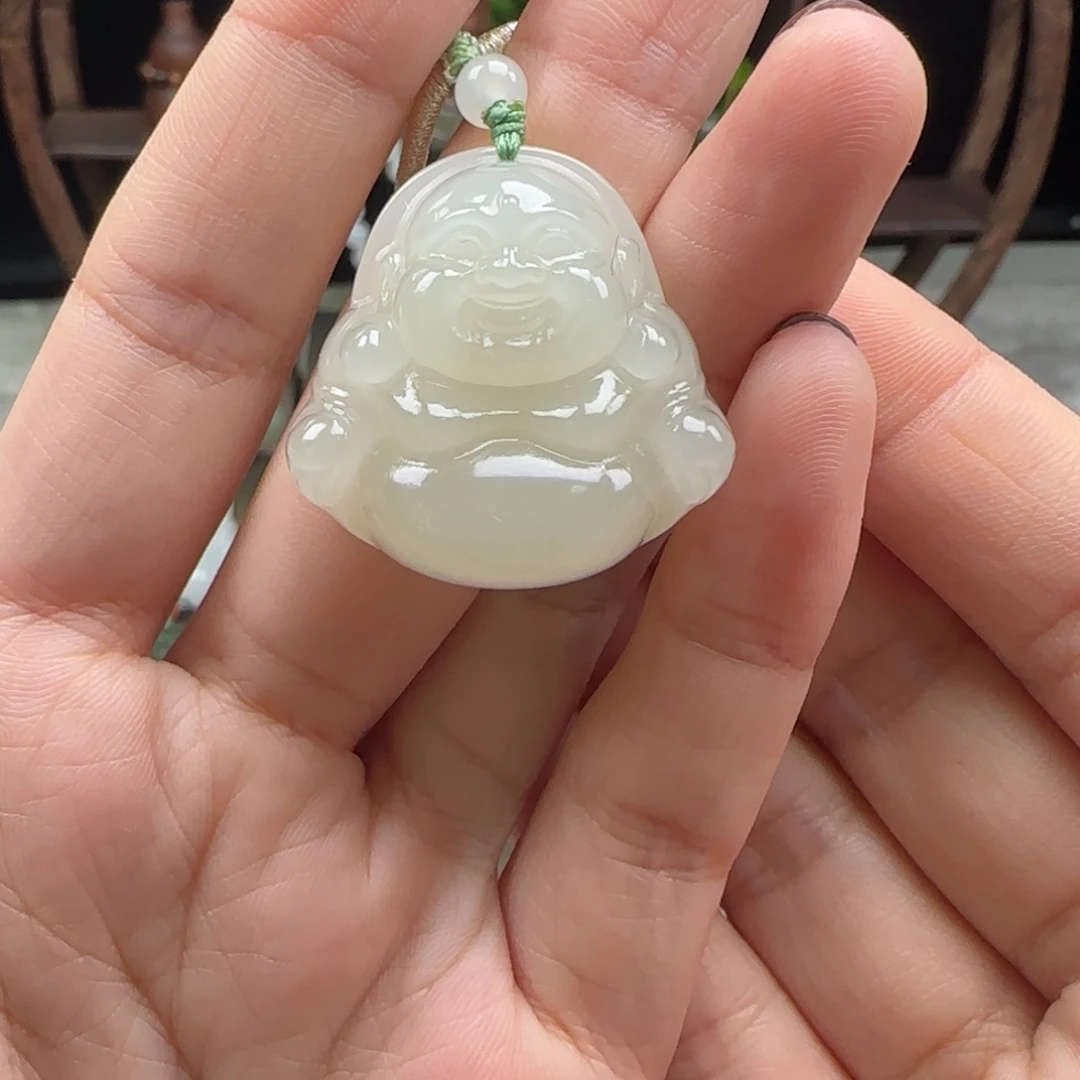 和田玉未镶嵌吊坠(赠链)