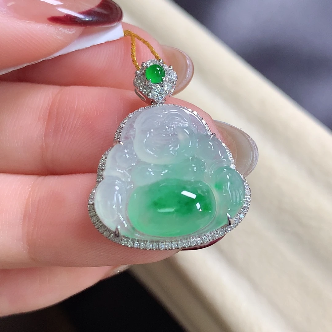 翡翠18K金镶嵌颈饰佛公