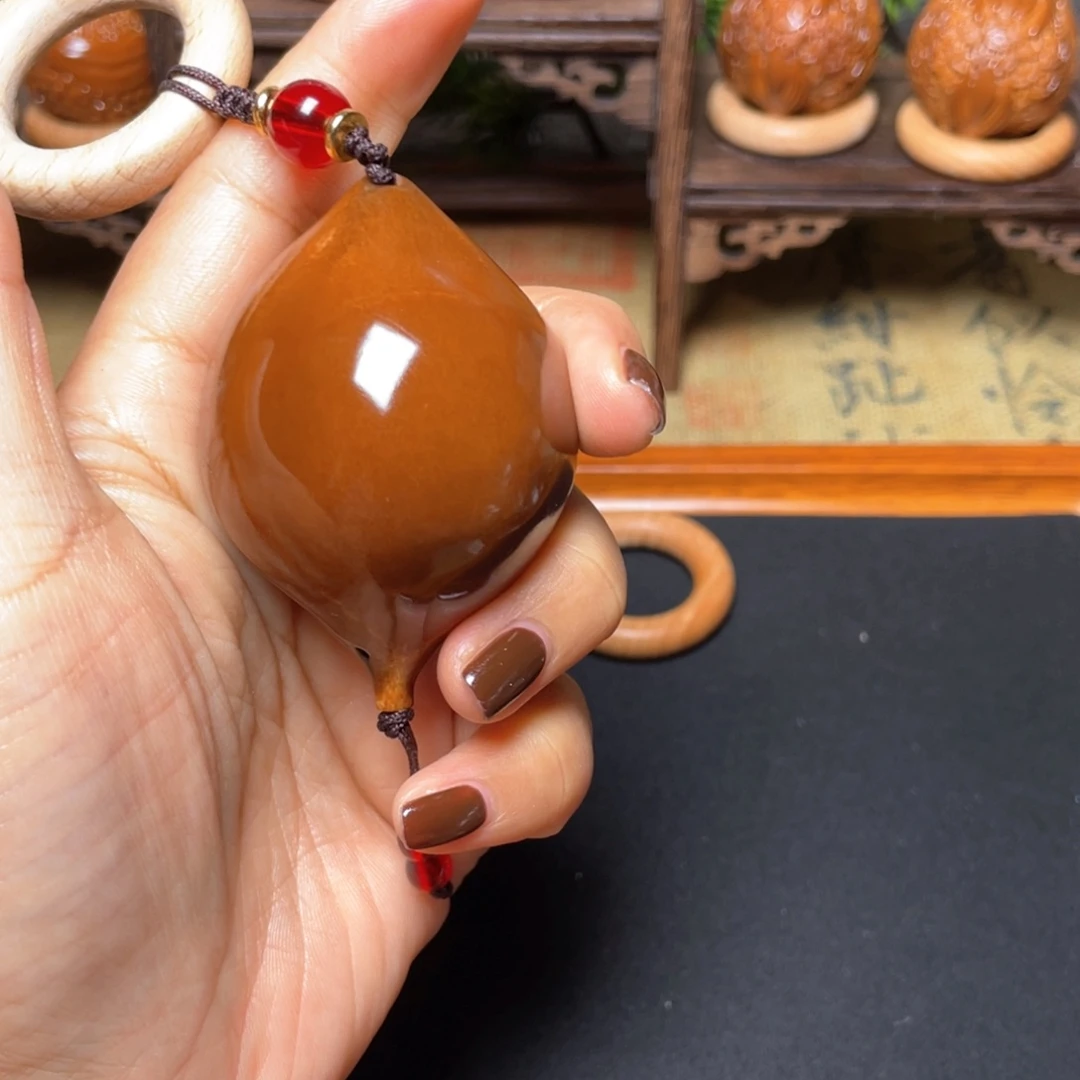 橄榄核吊坠一线天43穿配