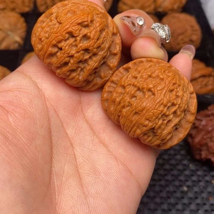 秦岭野生文玩核桃15