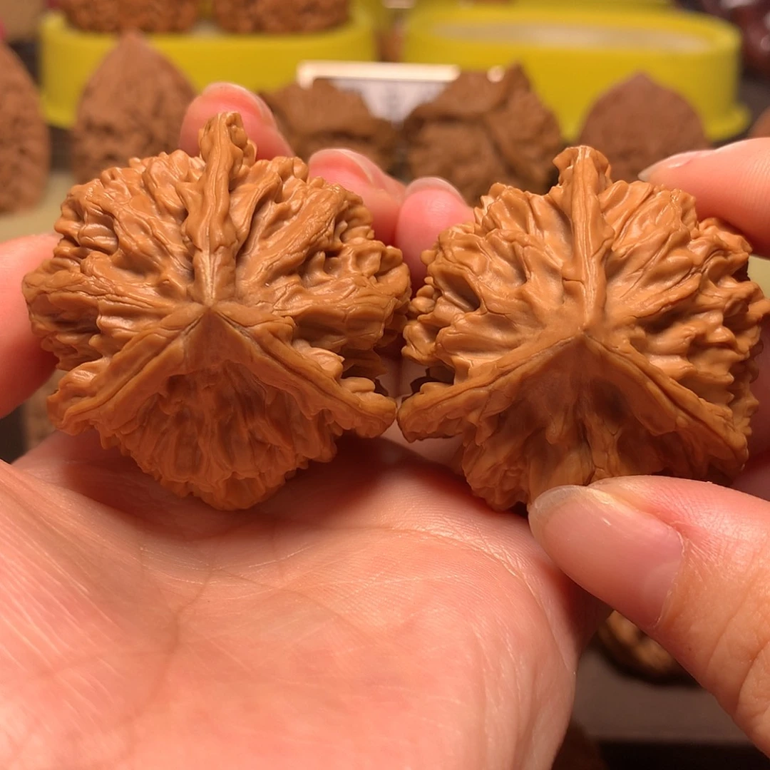 文玩核桃吊坠全品龙鳞正奔毕