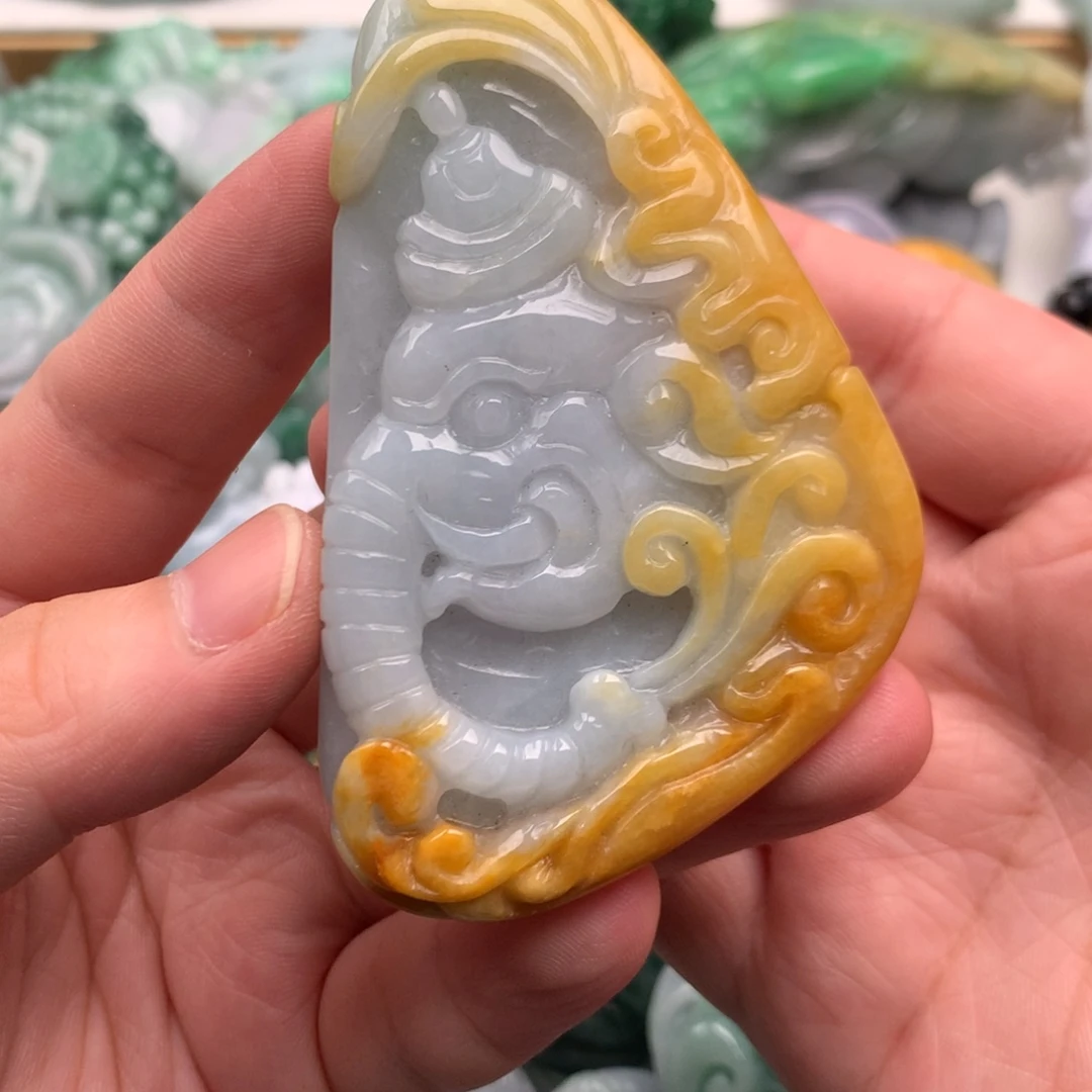 吊坠(不含链)未镶嵌翡翠