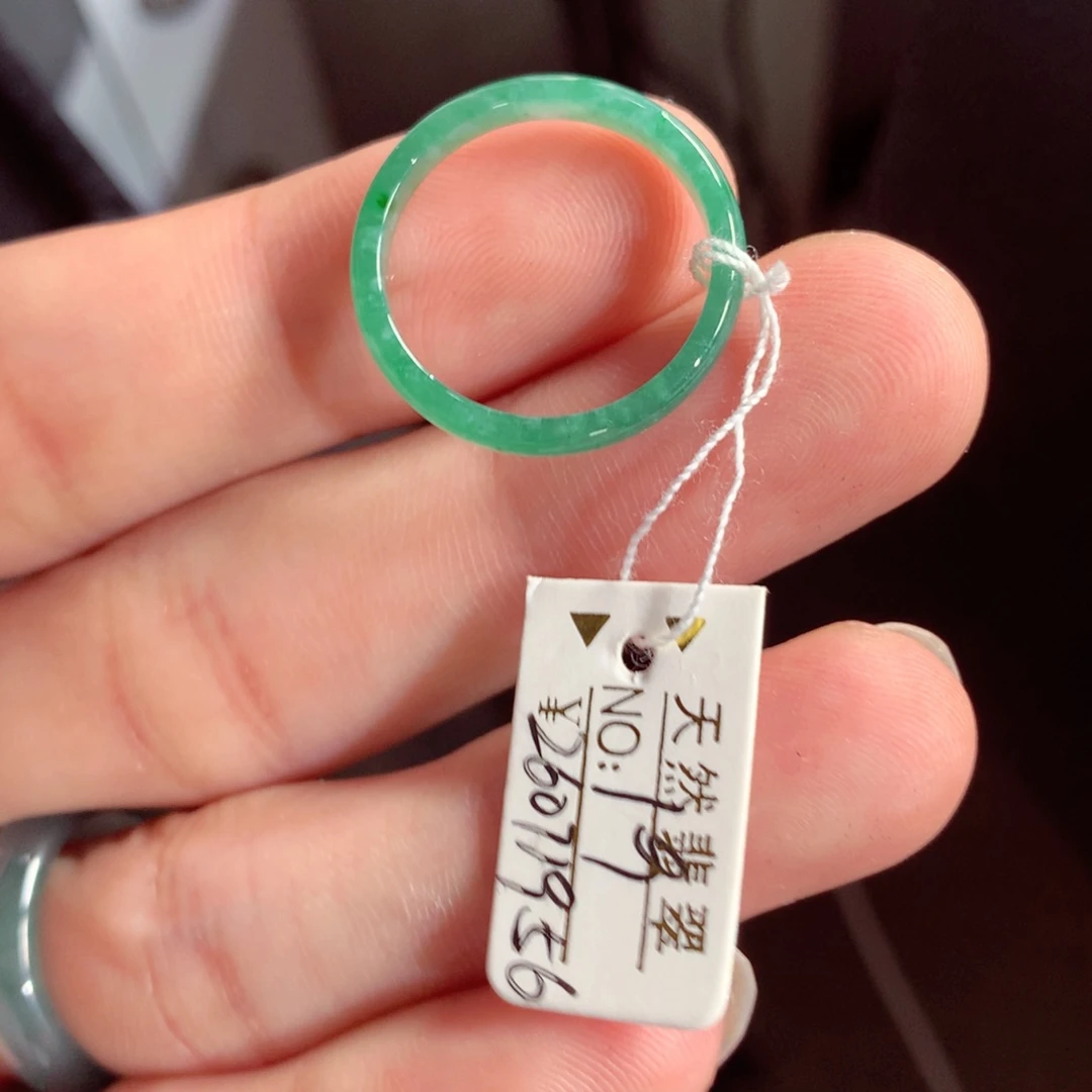 未镶嵌戒指翡翠翡翠戒指