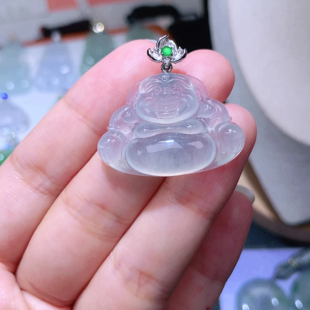 颈饰18K金镶嵌翡翠佛公