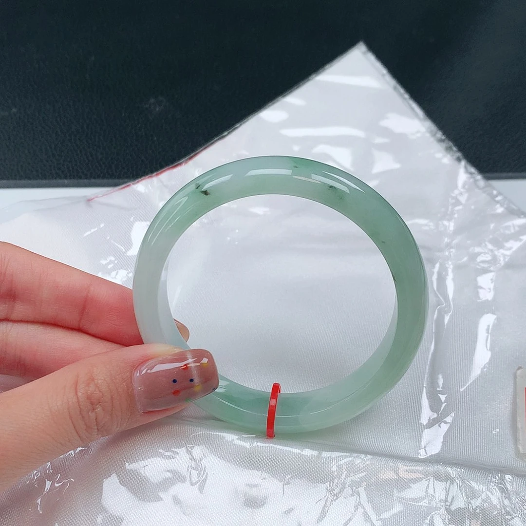 未镶嵌手镯翡翠033