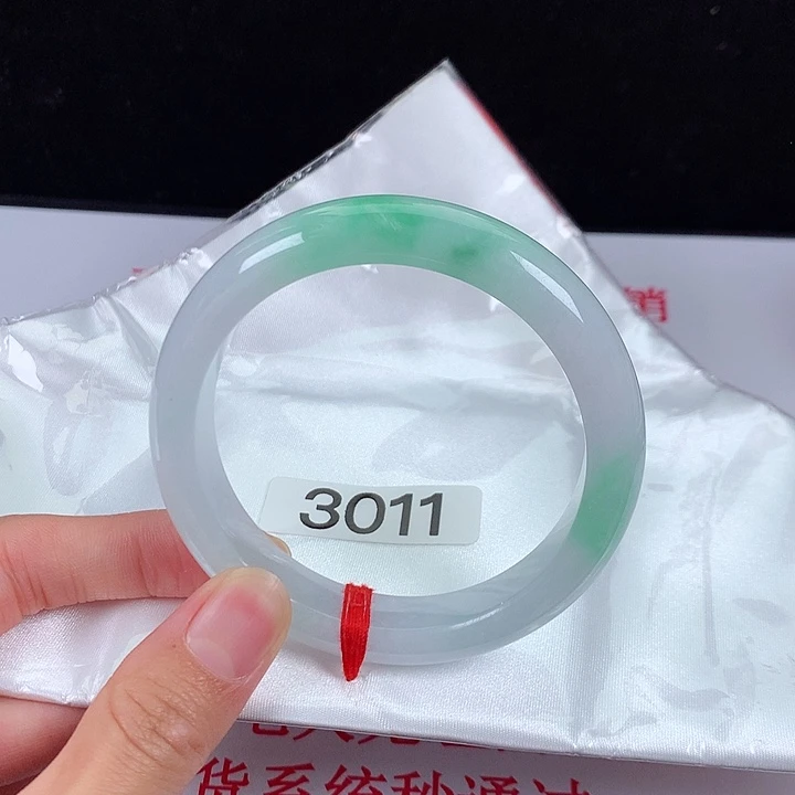 【闪购商品】翡翠手镯未镶嵌57圈口