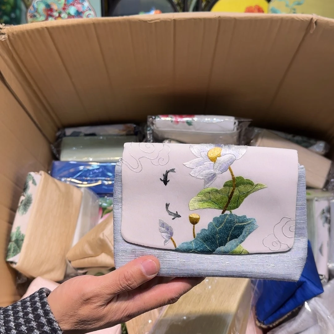 刺绣刺绣工艺精湛