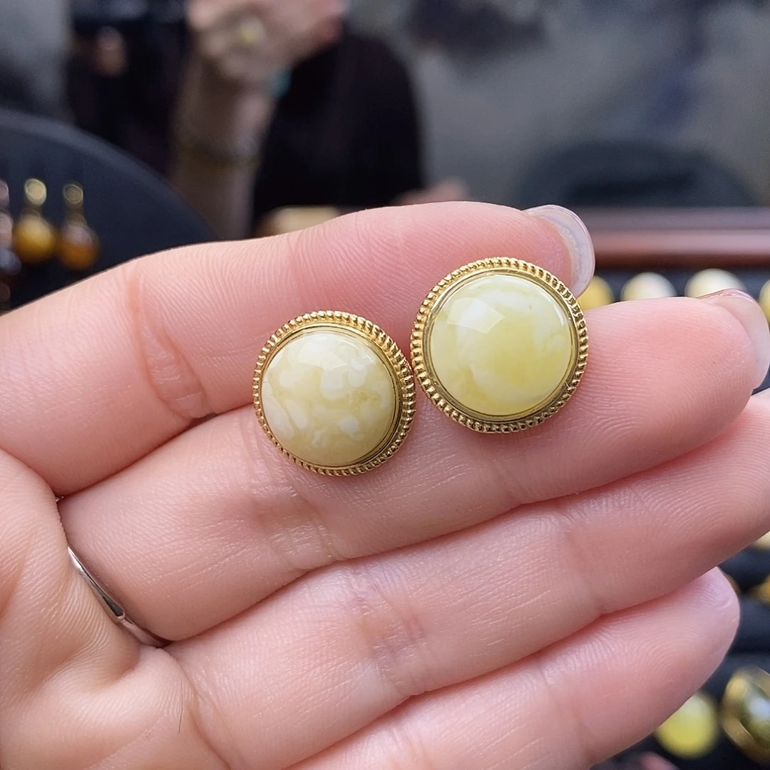 琥珀未镶嵌裸石成品