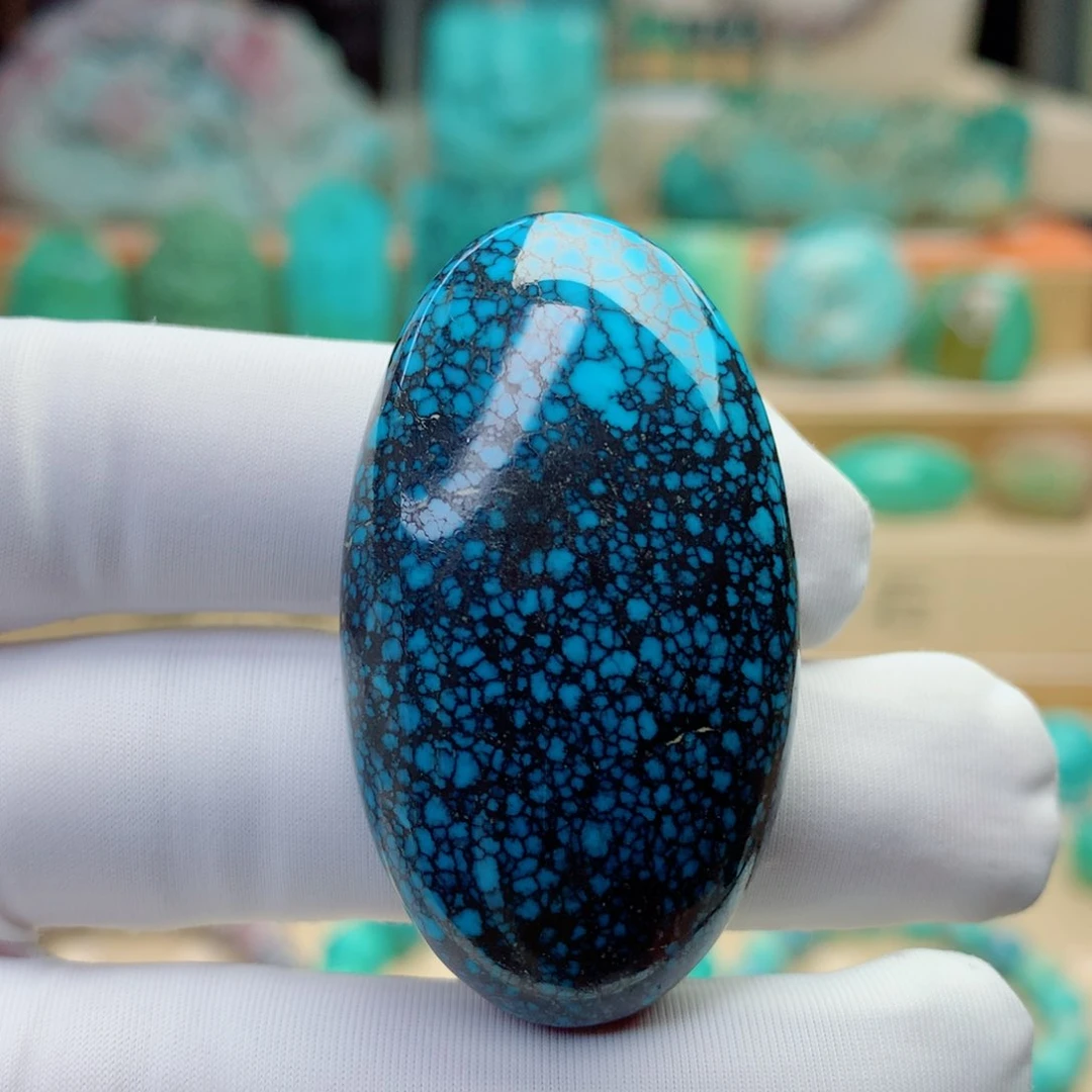 绿松石颈饰未镶嵌