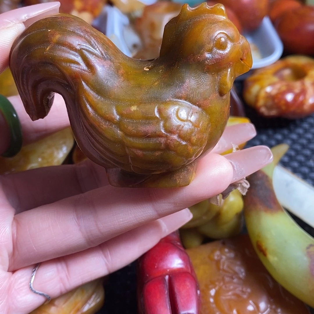 岫岩老玉（透闪石质玉）未镶嵌珠宝奇石