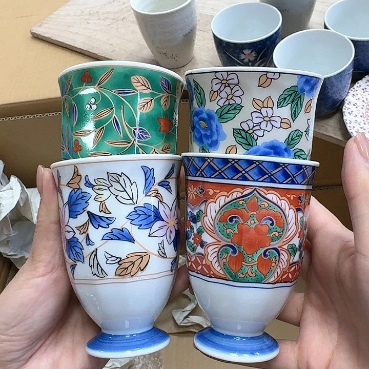 精品瓷器。