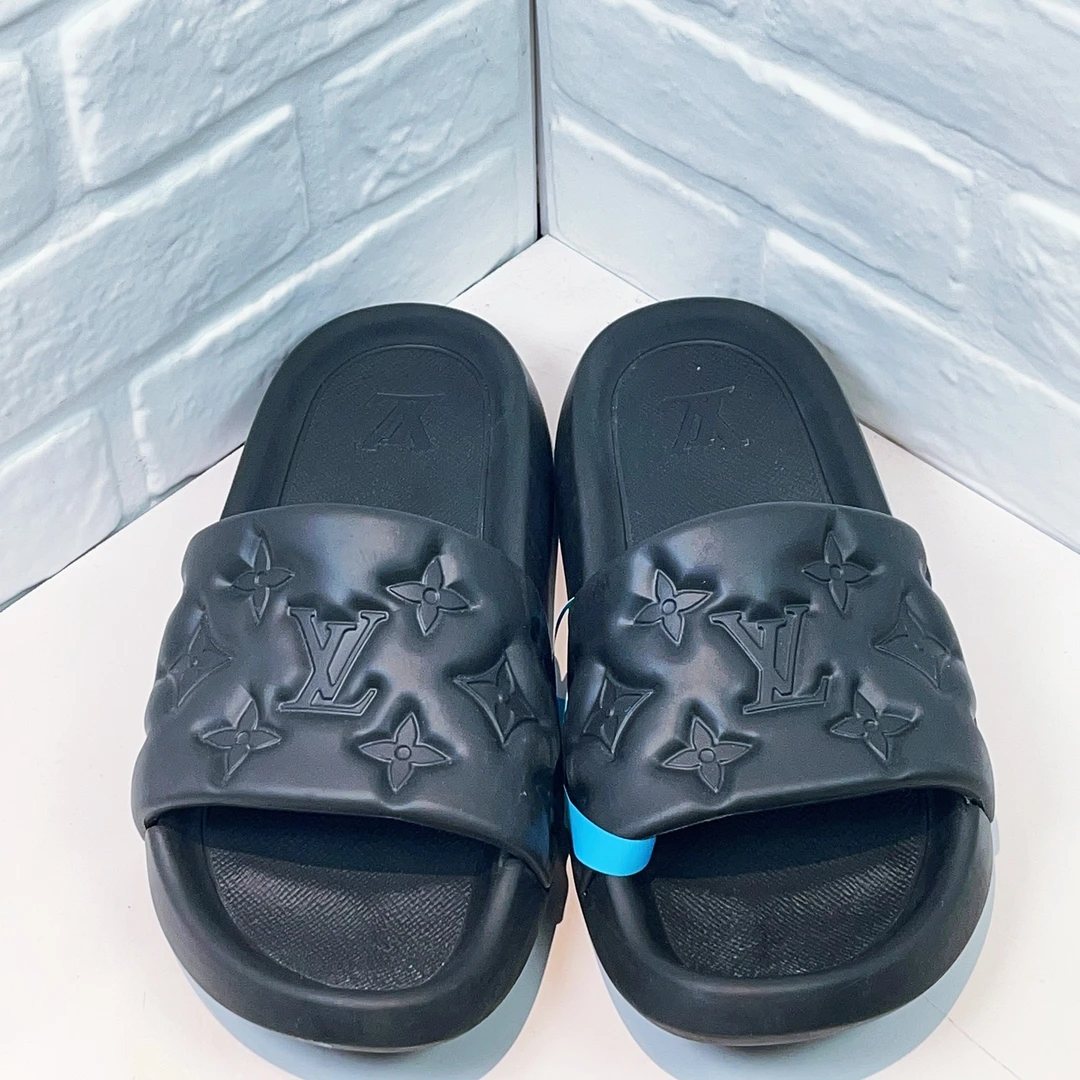 99新 LouisVuitton/路易威登  黑色拖鞋 欧码9码43码