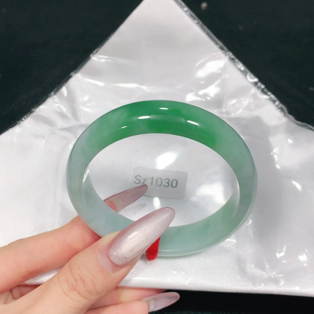 翡翠未镶嵌手镯Sz1030-04