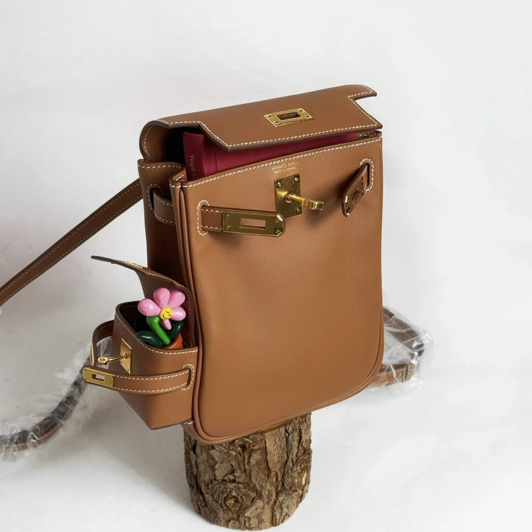 全新未使用 Hermes/爱马仕 kelly jump 金棕金扣双肩包
