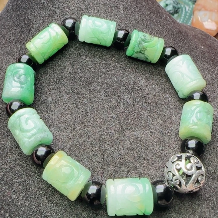 翡翠未镶嵌颈饰天然A货238