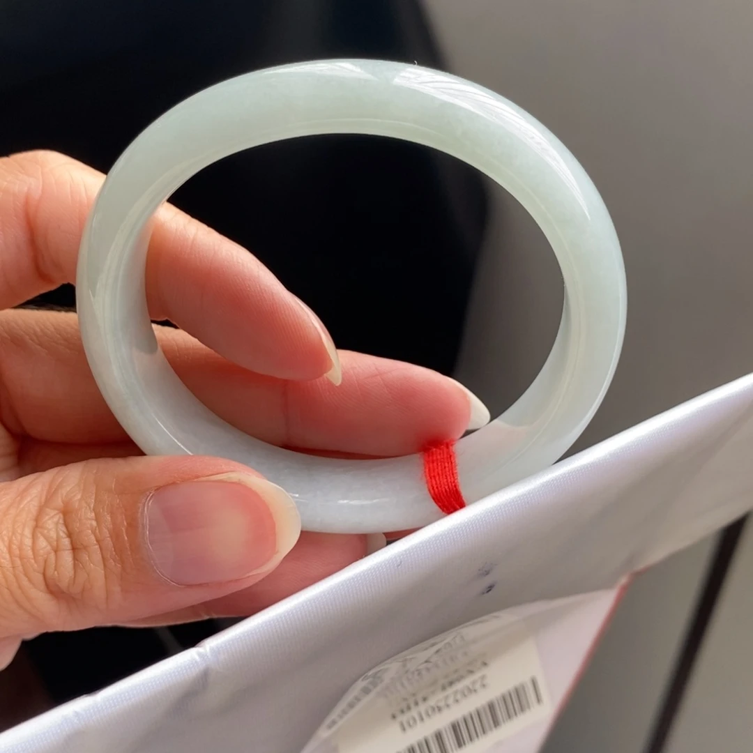 未镶嵌手镯翡翠P****°52贵妃