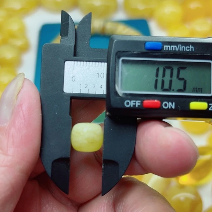 琥珀（矿物珀）未镶嵌裸石