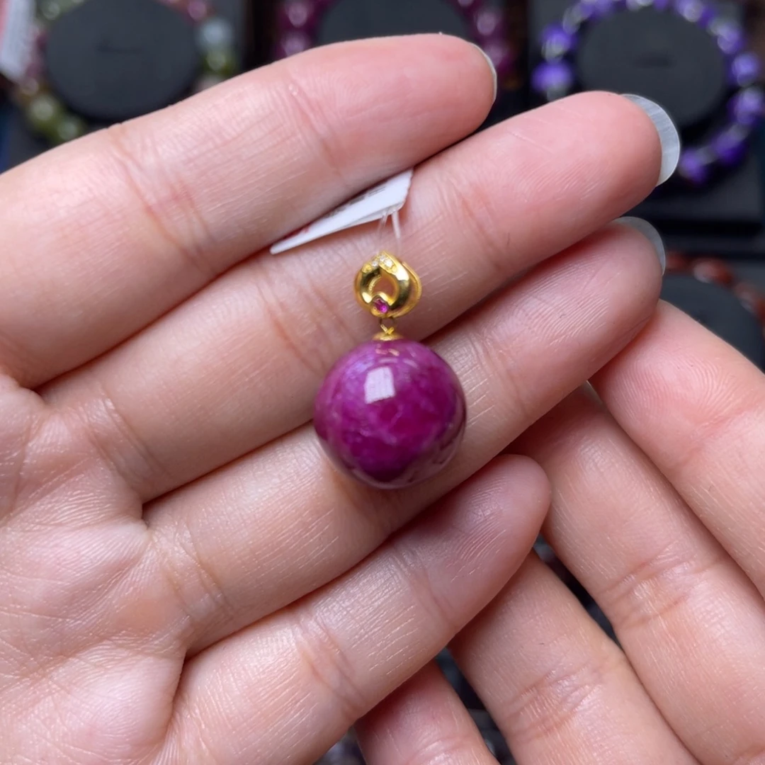 手链红宝石18K金镶嵌红宝吊坠