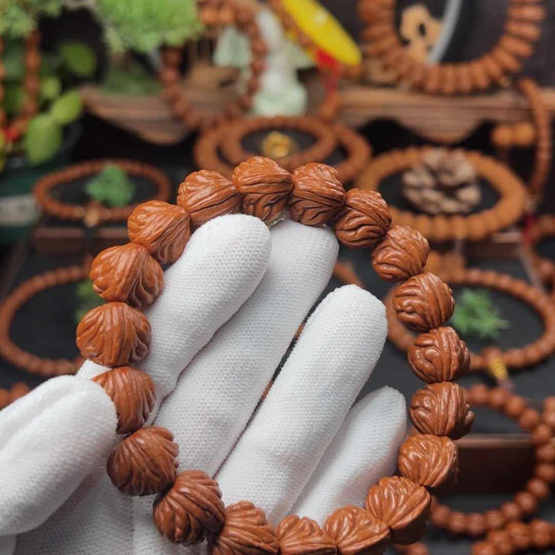 吊坠桃核宝*哥1.6红魔爆肚手串